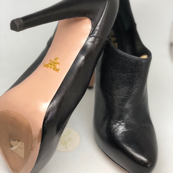 PRADA💥SOLD OUT💥Ankle Black Boots Size 40/US 9 - Picture 6 of 8